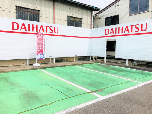 お客様専用駐車場を完備