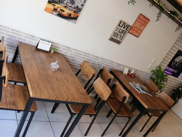 新型コロナウイルス感染症対策　換気・店内消毒・マスク着用をしています。