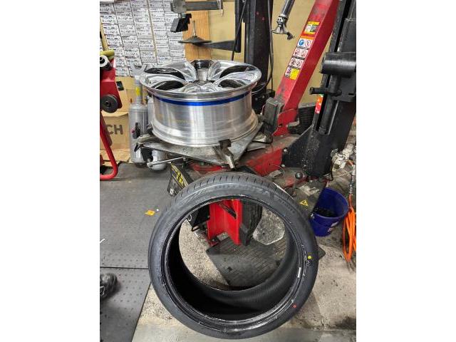 レクサス LC500 タイヤ交換