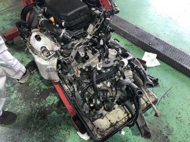 スズキ スペーシアカスタム（MK32S）CVT未交換による故障、新品CVTへ載せ替え　国産車・輸入車対応・車検・整備・見積もりもお任せ下さい！八王子/日野/多摩地区/相模原/他地域のお客様も大歓迎です！