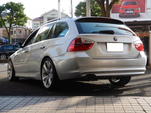 ＢＭＷ３シリーズツーリングに６シリーズ純正を装着してみました！
ＢＭＷ純正Ｖスポーク２４８　１８インチ　E63,E91