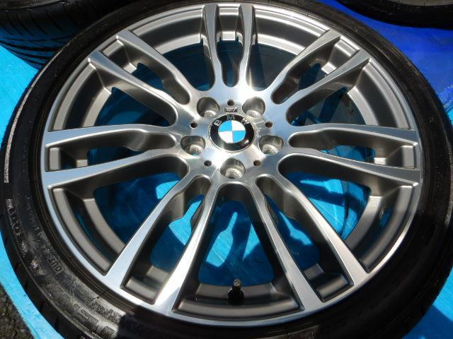 ＢＭＷ３シリーズ（Ｆ３０）Ｍスポーツオプション純正１９インチ入庫です！
ＢＭＷ純正スタースポーク４０３Ｍ　ブリヂストンランフラット付き
３シリーズ、４シリーズなどに！